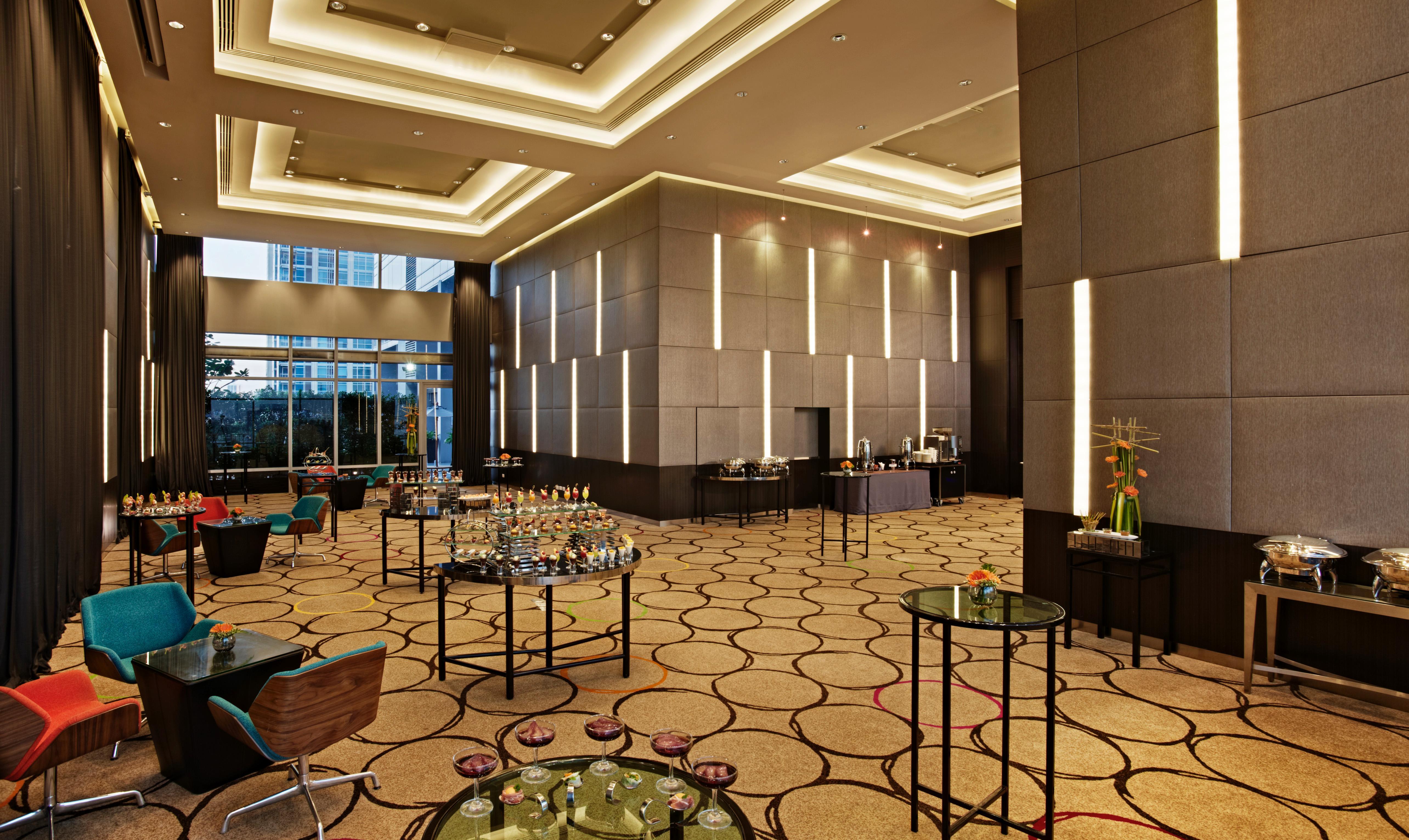 Four Points By Sheraton Bangkok Ploenchit - Formerly Novotel Bangkok Ploenchit Zewnętrze zdjęcie