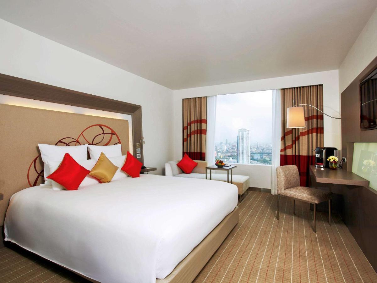 Four Points By Sheraton Bangkok Ploenchit - Formerly Novotel Bangkok Ploenchit Zewnętrze zdjęcie