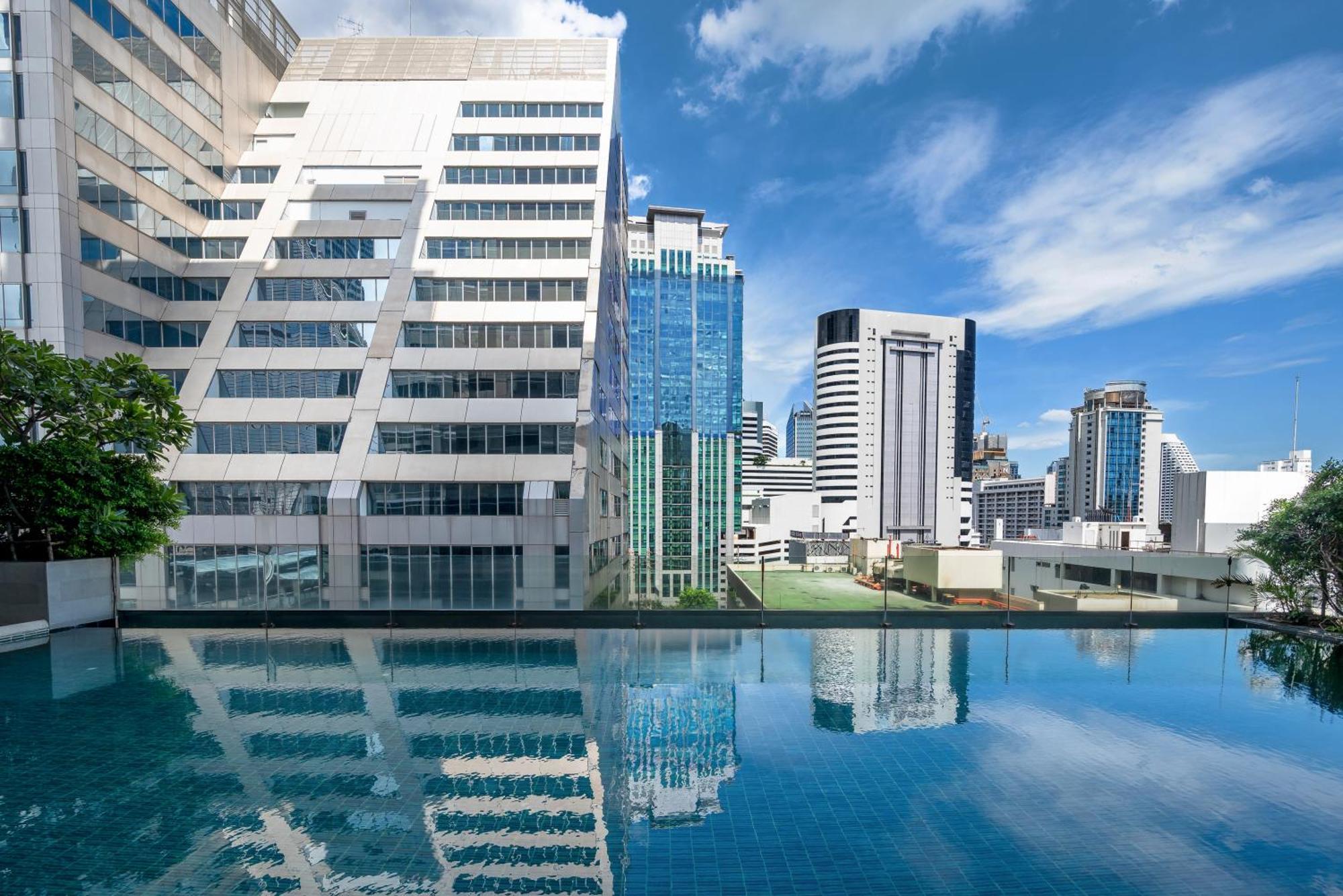 Four Points By Sheraton Bangkok Ploenchit - Formerly Novotel Bangkok Ploenchit Zewnętrze zdjęcie